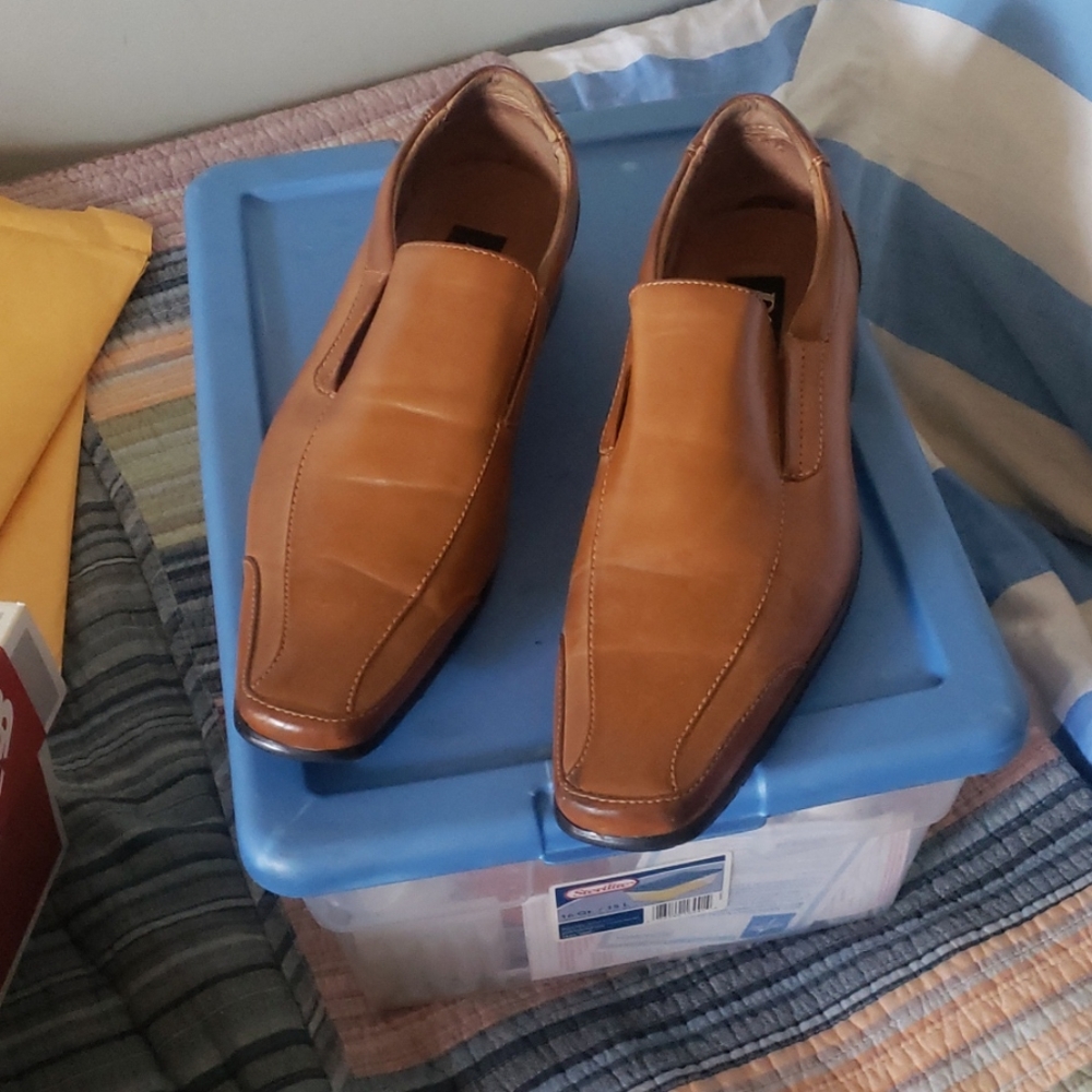Men power land dress shoes